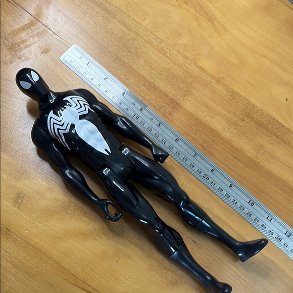 Marvel Ultimate Black Suit Spider-man Titan Hero Articulated Action Figure VGUC - Picture 11 of 11